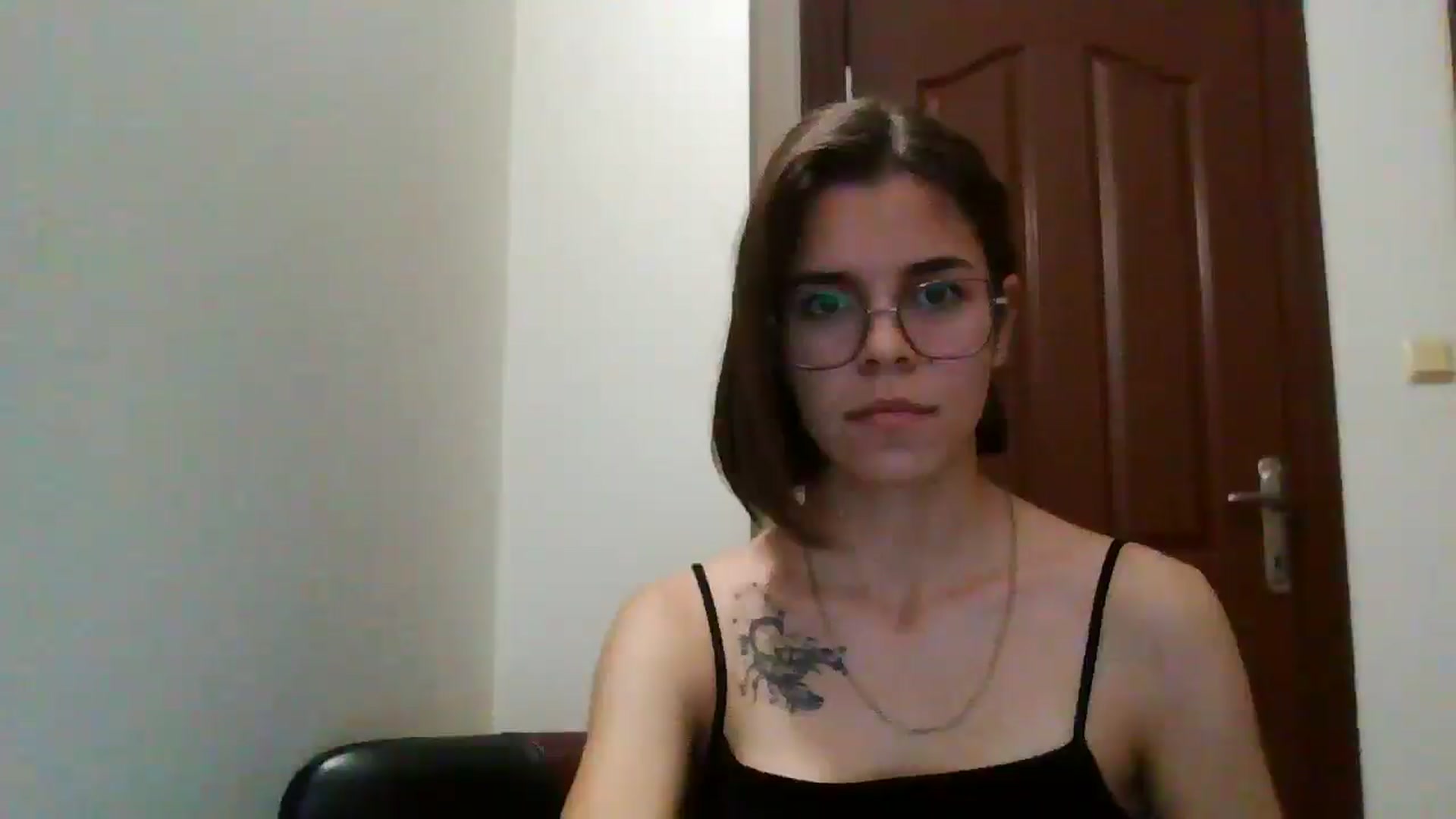 Gallery image thumbnail from EmilyWills's myfreecams stream on, 11/13/2025, 15:36 image 8 of 20