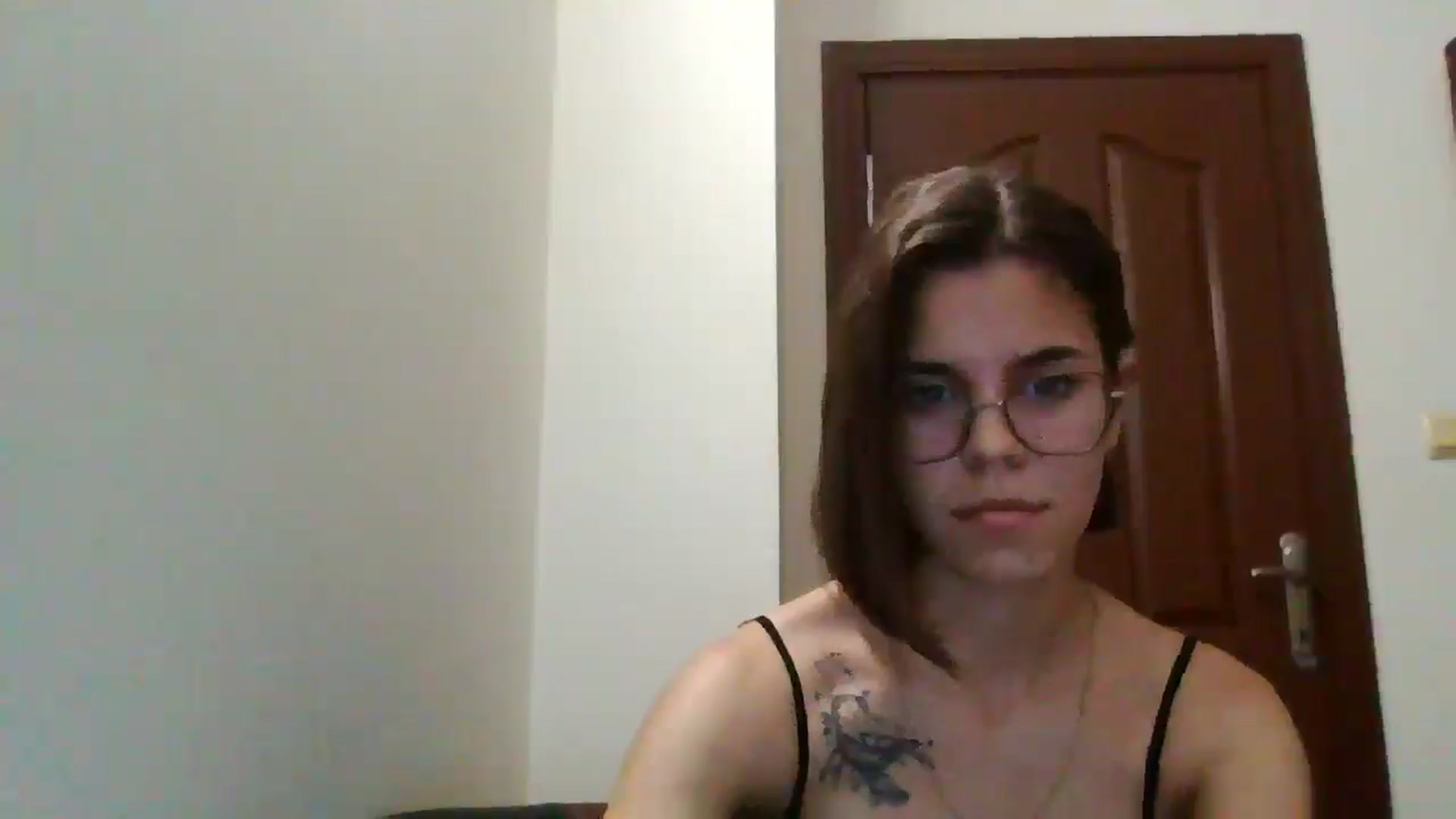 Gallery image thumbnail from EmilyWills's myfreecams stream on, 11/13/2025, 15:36 image 17 of 20