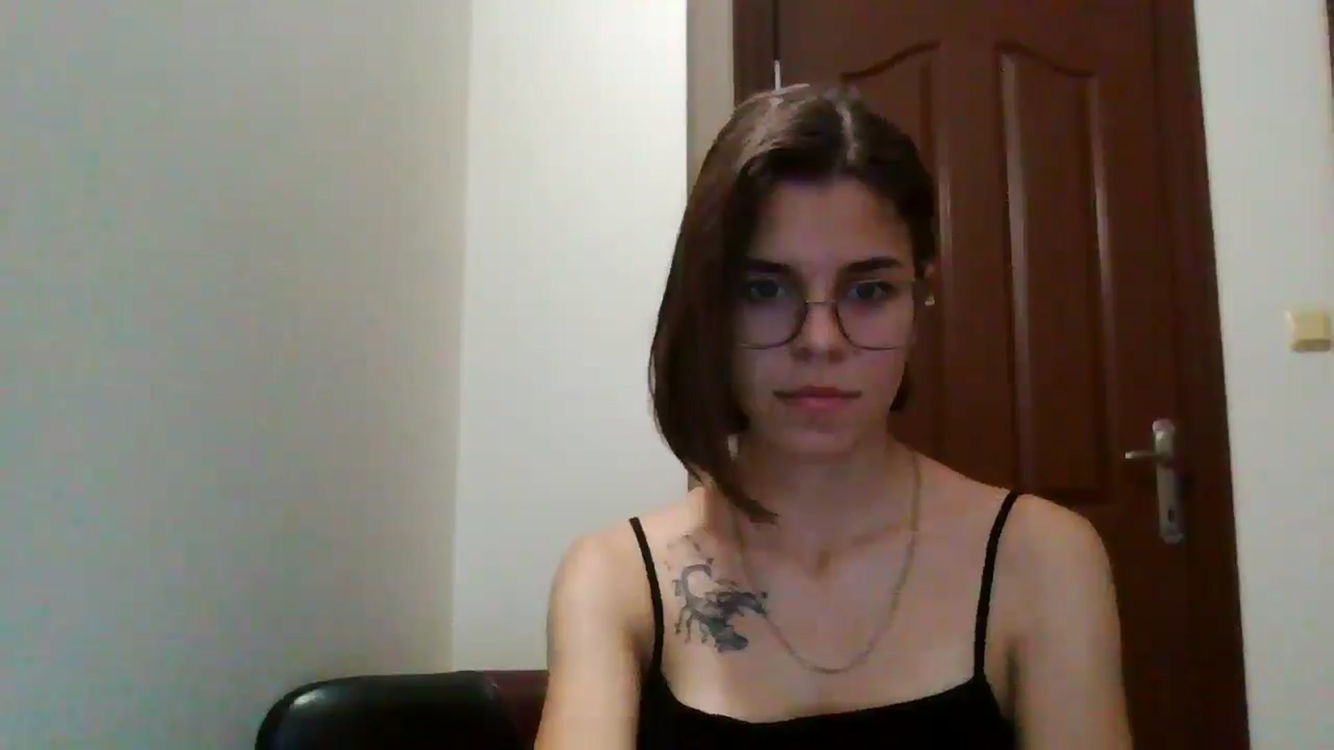 Gallery image thumbnail from EmilyWills's myfreecams stream on, 11/13/2025, 15:36 image 9 of 20