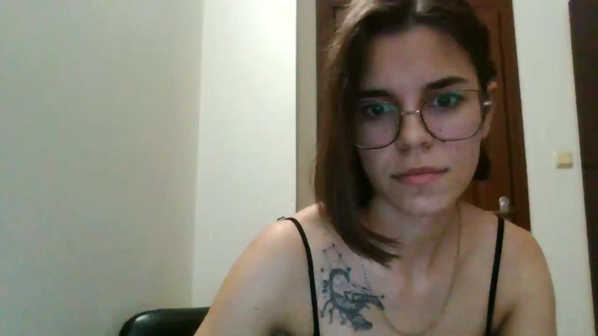 Gallery image thumbnail from EmilyWills's myfreecams stream on, 11/13/2025, 16:02 image 13 of 20