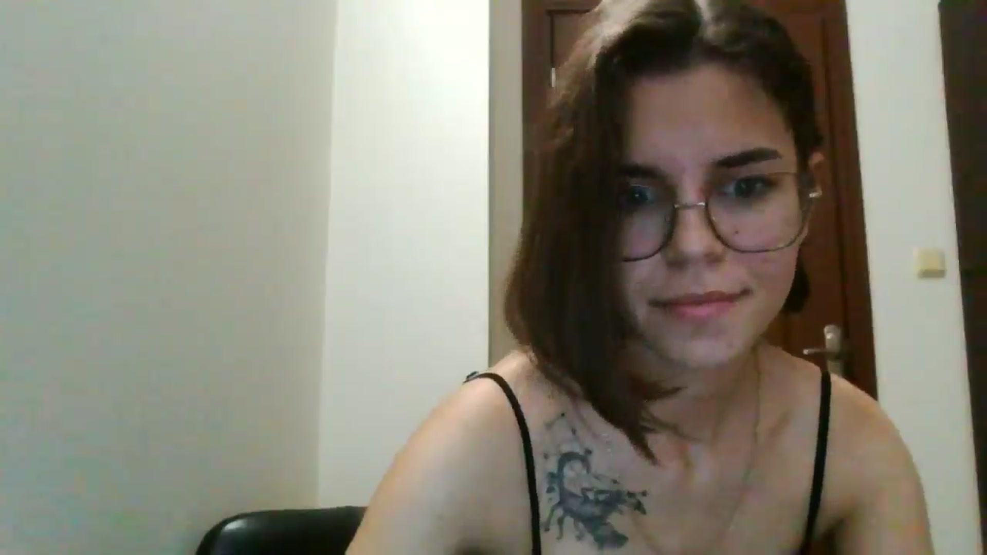 Gallery image thumbnail from EmilyWills's myfreecams stream on, 11/13/2025, 16:02 image 18 of 20