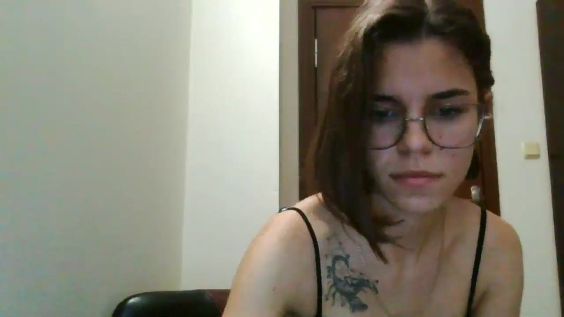 Gallery image thumbnail from EmilyWills's myfreecams stream on, 11/13/2025, 16:02 image 16 of 20