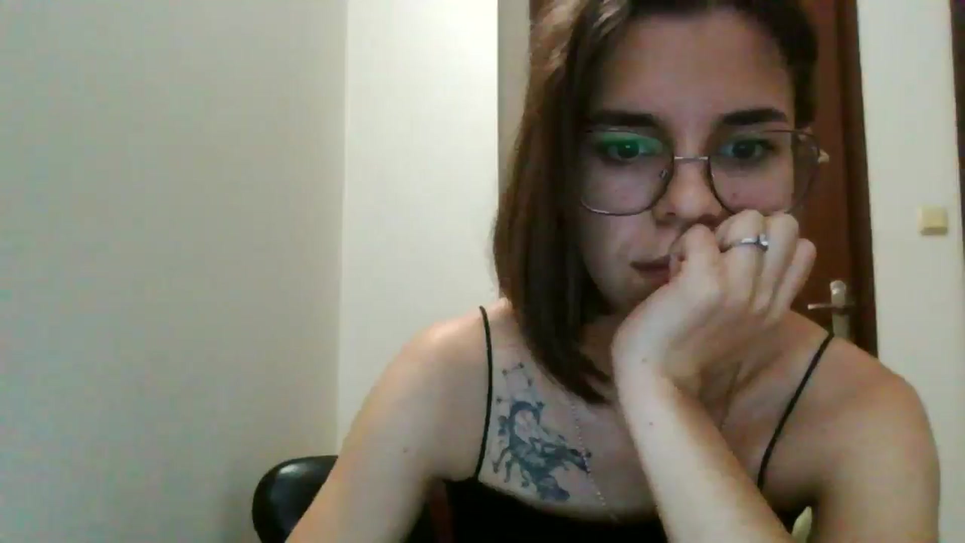 Gallery image thumbnail from EmilyWills's myfreecams stream on, 11/13/2025, 16:29 image 18 of 20
