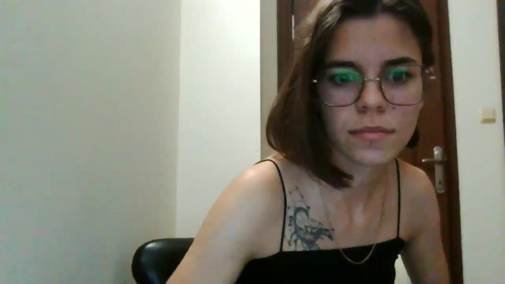 Gallery image thumbnail from EmilyWills's myfreecams stream on, 11/13/2025, 16:29 image 7 of 20