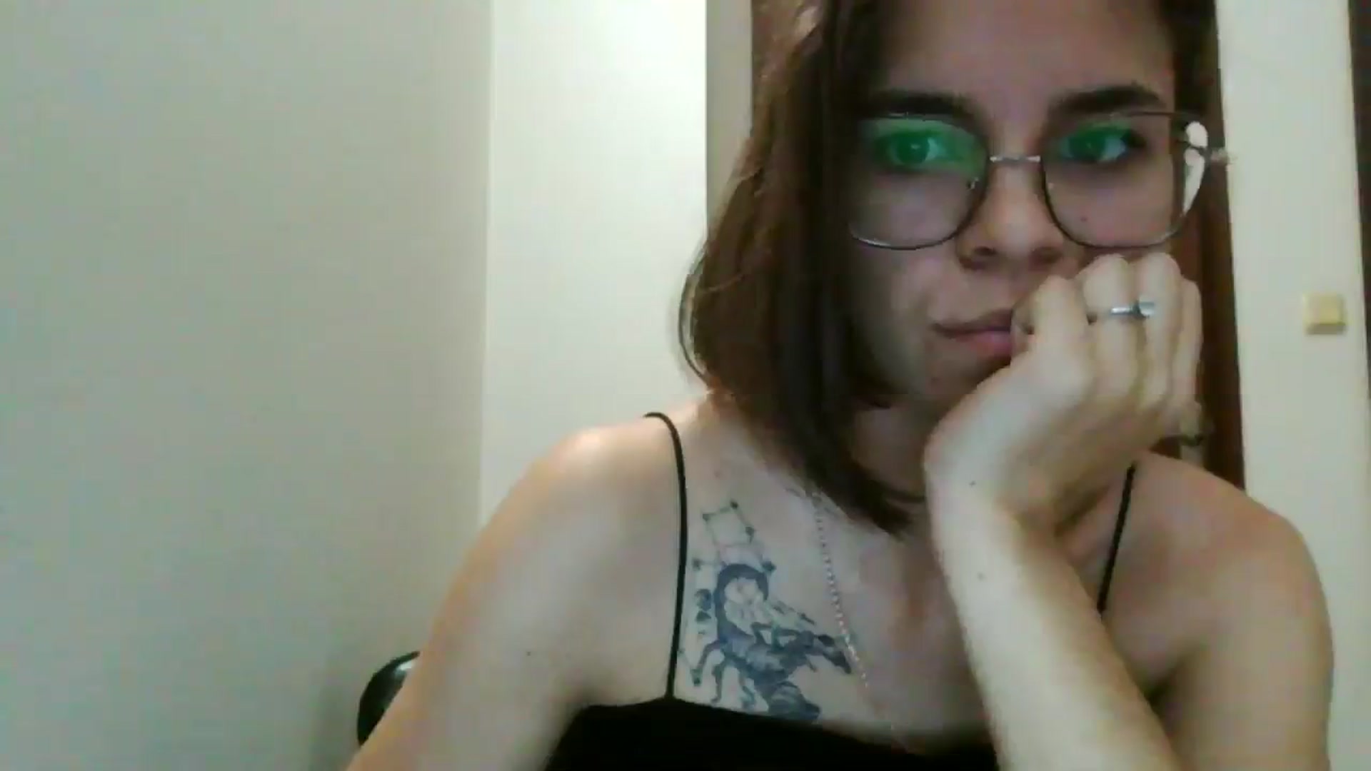 Gallery image thumbnail from EmilyWills's myfreecams stream on, 11/13/2025, 16:29 image 13 of 20