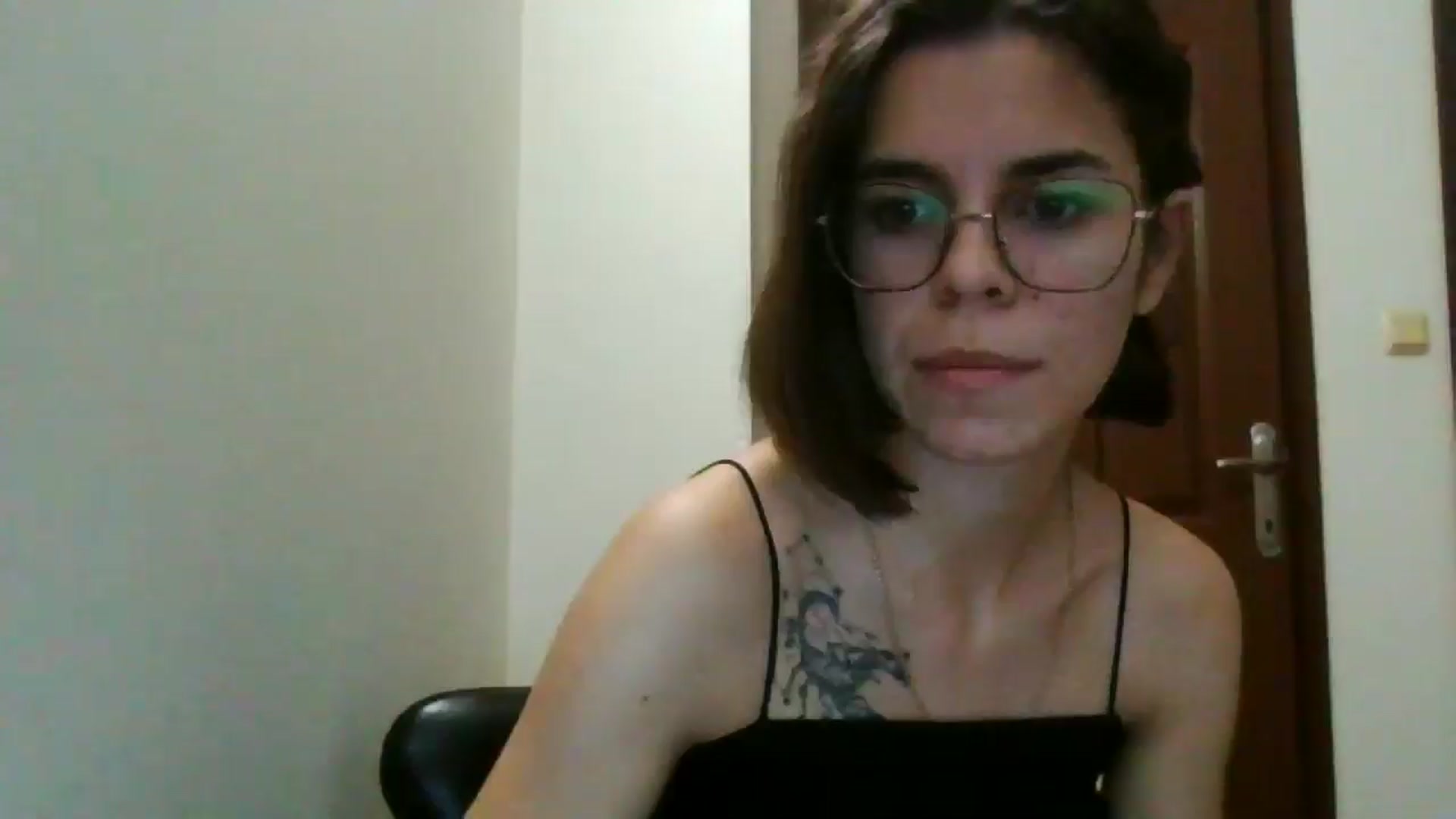 Gallery image thumbnail from EmilyWills's myfreecams stream on, 11/13/2025, 16:29 image 11 of 20