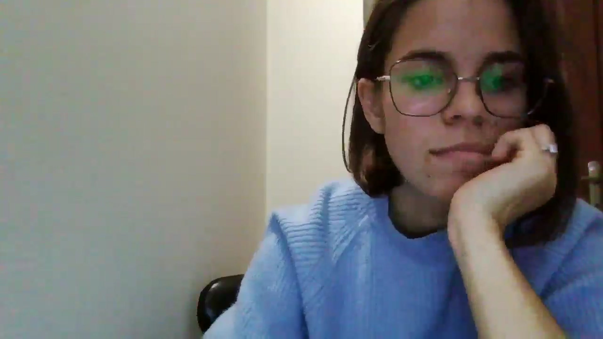 Gallery image thumbnail from EmilyWills's myfreecams stream on, 11/14/2025, 21:20 image 11 of 20
