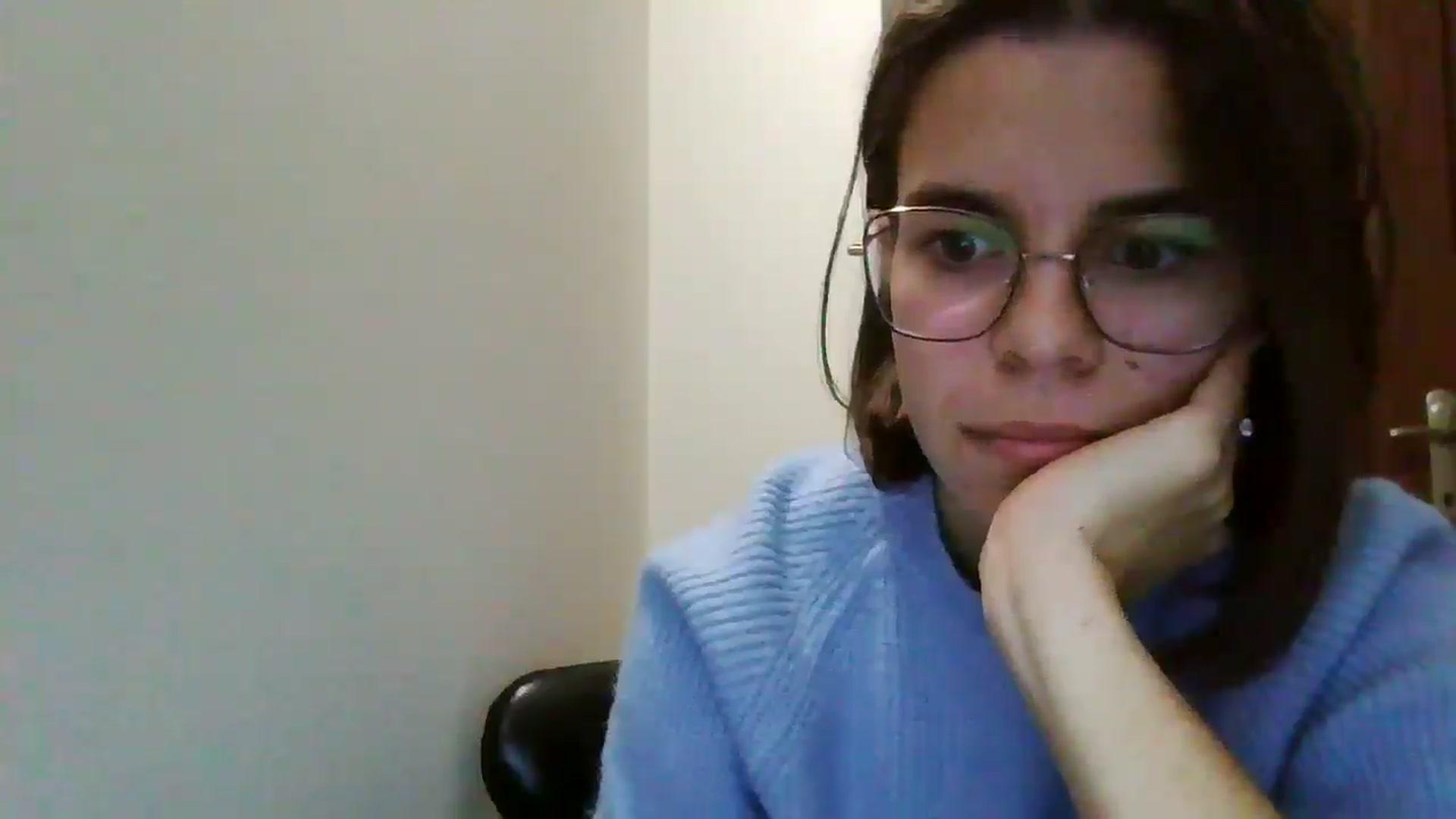 Gallery image thumbnail from EmilyWills's myfreecams stream on, 11/14/2025, 21:20 image 10 of 20