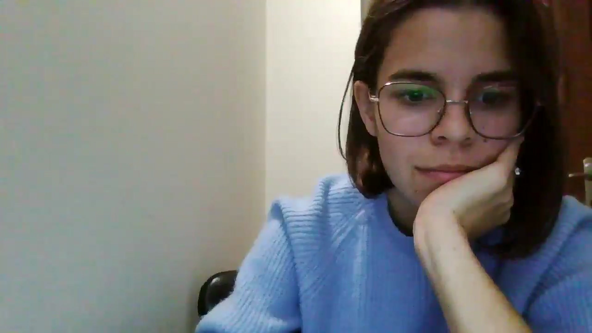 Gallery image thumbnail from EmilyWills's myfreecams stream on, 11/14/2025, 21:20 image 9 of 20