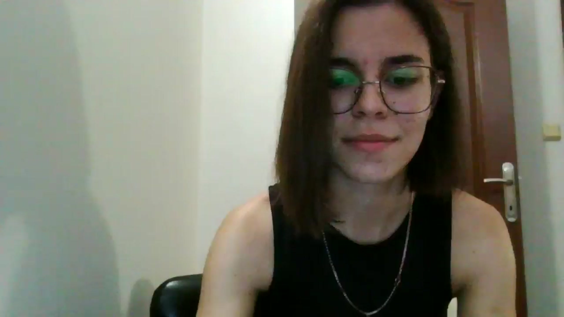 Gallery image thumbnail from EmilyWills's myfreecams stream on, 11/16/2025, 20:26 image 3 of 20