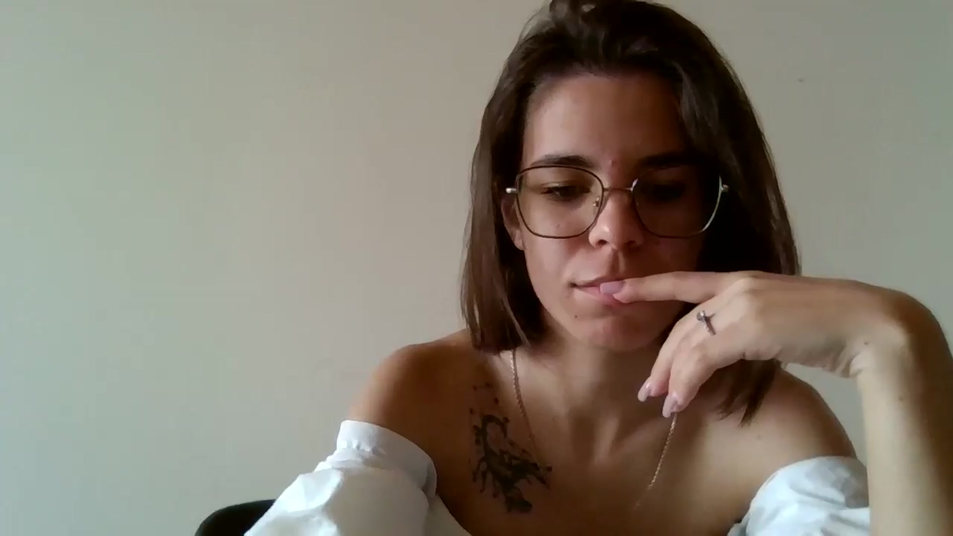 Gallery image thumbnail from EmilyWills's myfreecams stream on, 11/17/2025, 11:55 image 11 of 20