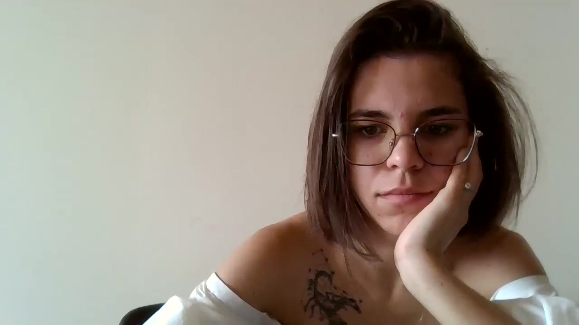 Gallery image thumbnail from EmilyWills's myfreecams stream on, 11/17/2025, 13:24 image 2 of 20
