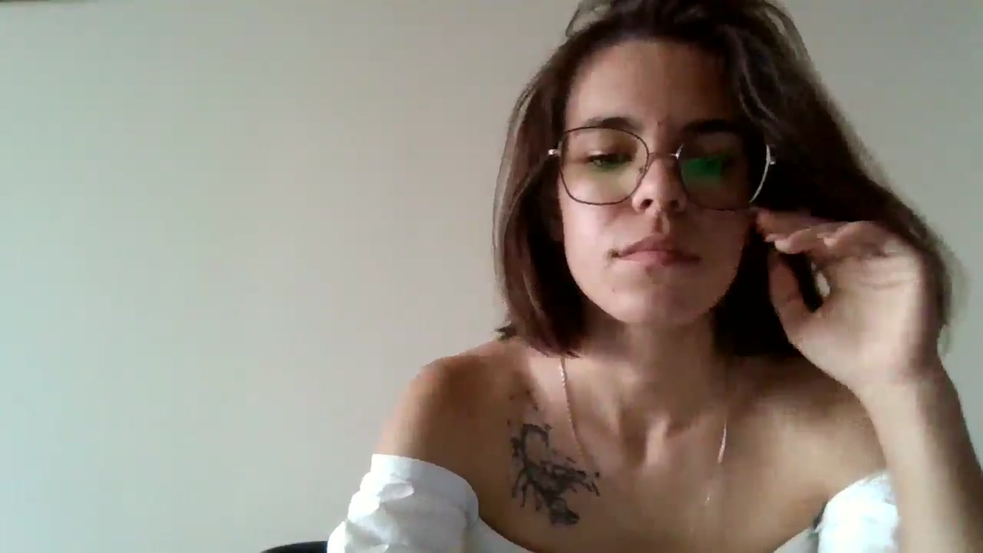 Gallery image thumbnail from EmilyWills's myfreecams stream on, 11/17/2025, 14:01 image 15 of 20