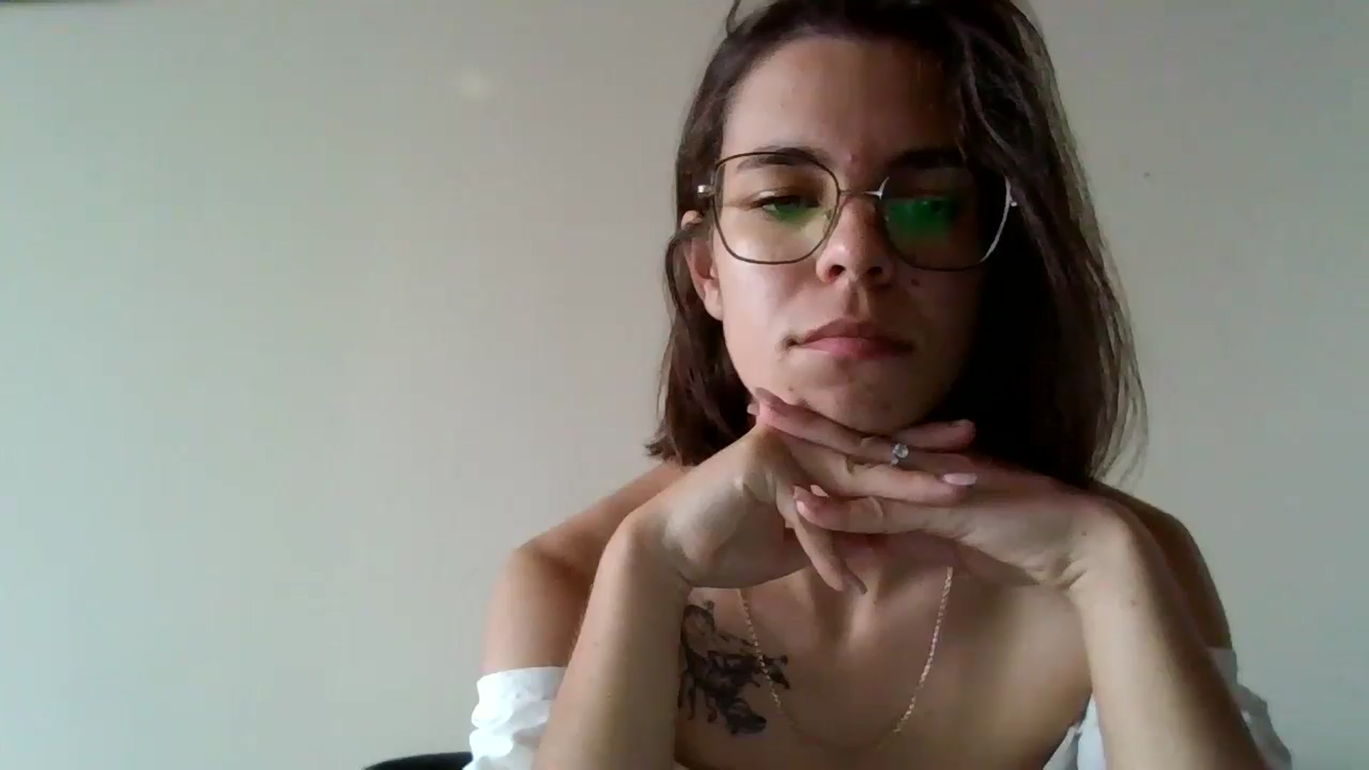 Gallery image thumbnail from EmilyWills's myfreecams stream on, 11/17/2025, 14:01 image 17 of 20