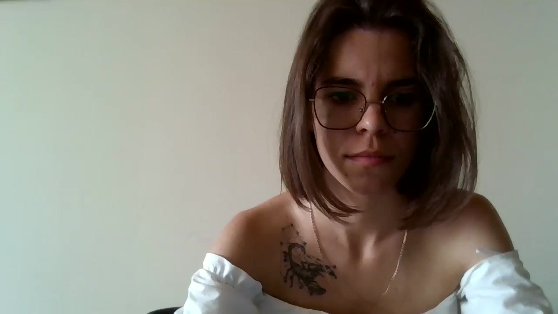 Gallery image thumbnail from EmilyWills's myfreecams stream on, 11/17/2025, 14:01 image 2 of 20