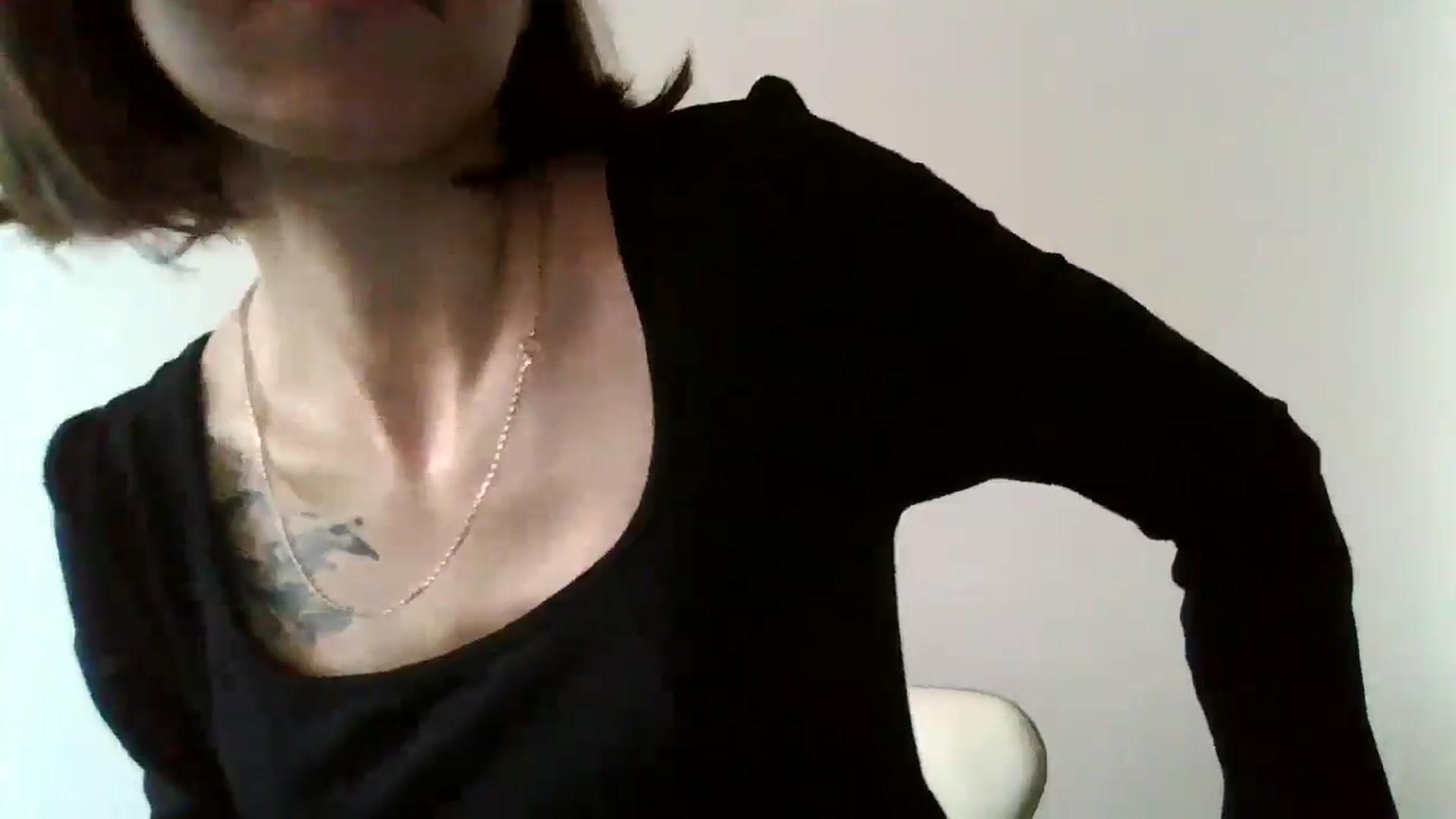 Gallery image thumbnail from EmilyWills's myfreecams stream on, 11/18/2025, 11:38 image 18 of 20