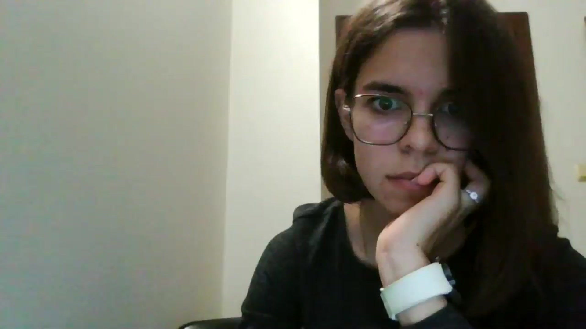 Gallery image thumbnail from EmilyWills's myfreecams stream on, 11/19/2025, 17:26 image 15 of 20