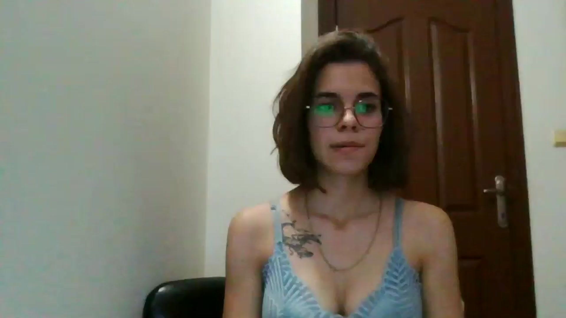 Gallery image thumbnail from EmilyWills's myfreecams stream on, 11/19/2025, 17:48 image 1 of 20