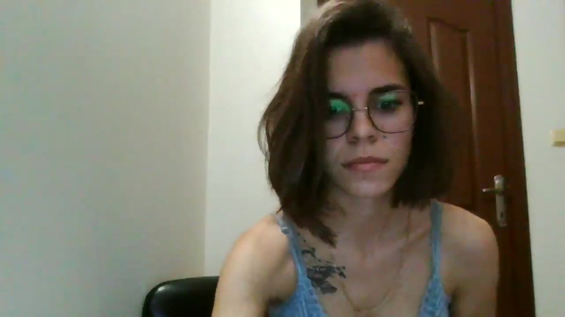 Gallery image thumbnail from EmilyWills's myfreecams stream on, 11/19/2025, 17:48 image 8 of 20