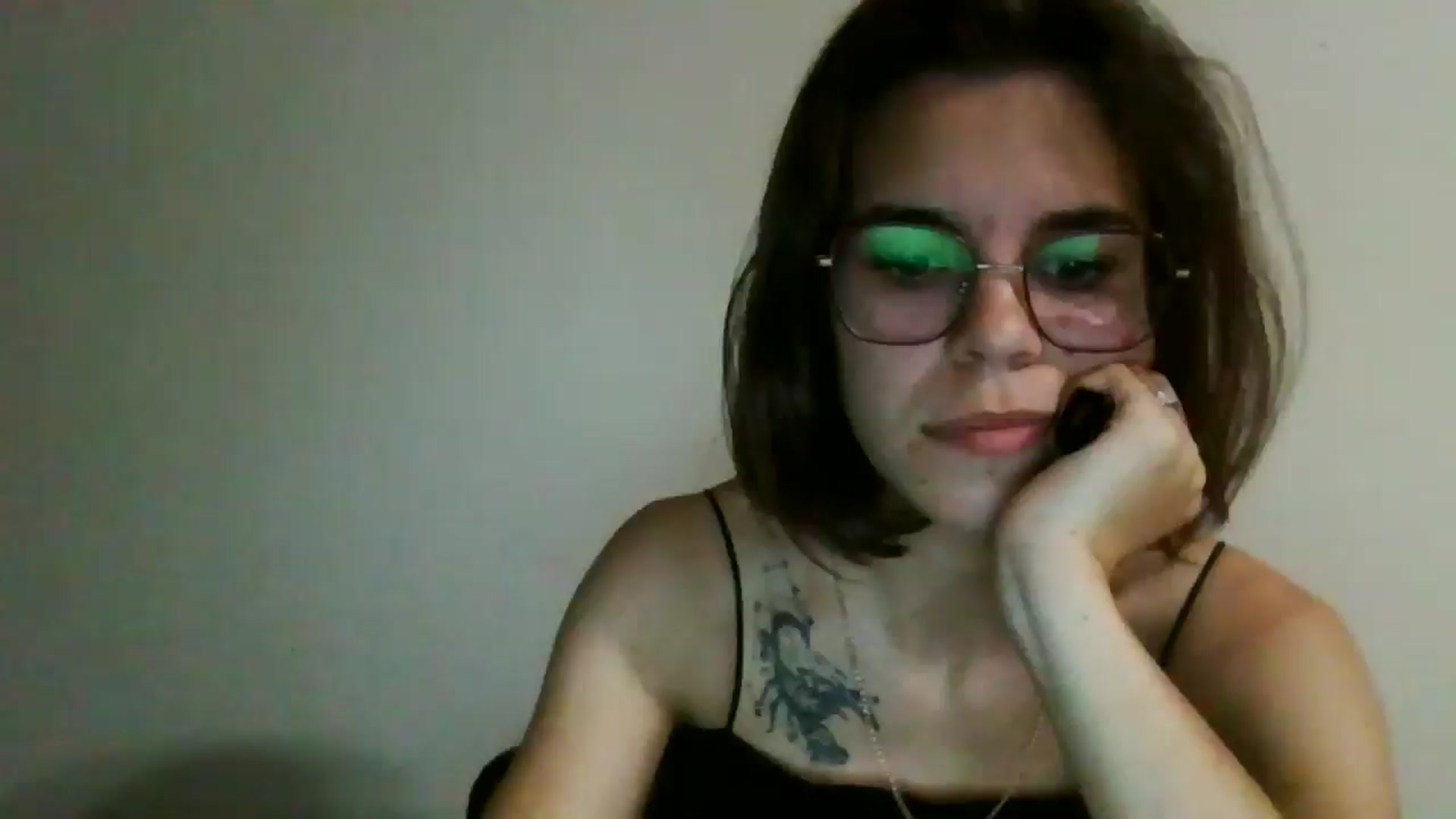 Gallery image thumbnail from EmilyWills's myfreecams stream on, 11/20/2025, 24:14 image 1 of 20