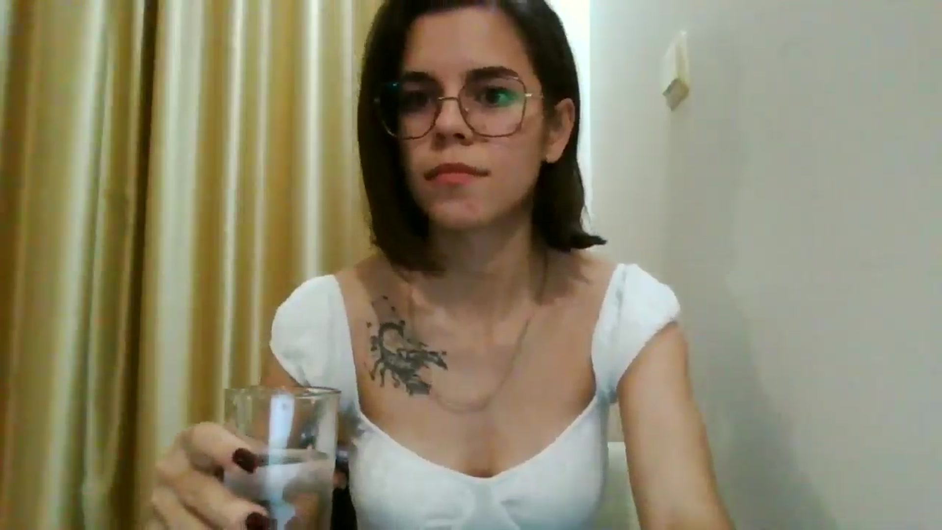 Gallery image thumbnail from EmilyWills's myfreecams stream on, 12/05/2025, 15:21 image 5 of 20
