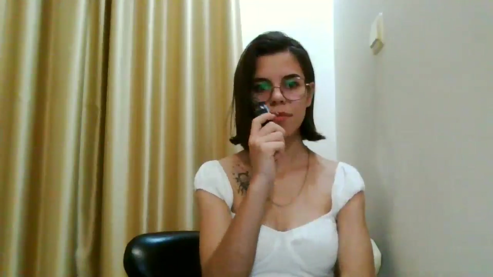 Gallery image thumbnail from EmilyWills's myfreecams stream on, 12/05/2025, 15:21 image 3 of 20