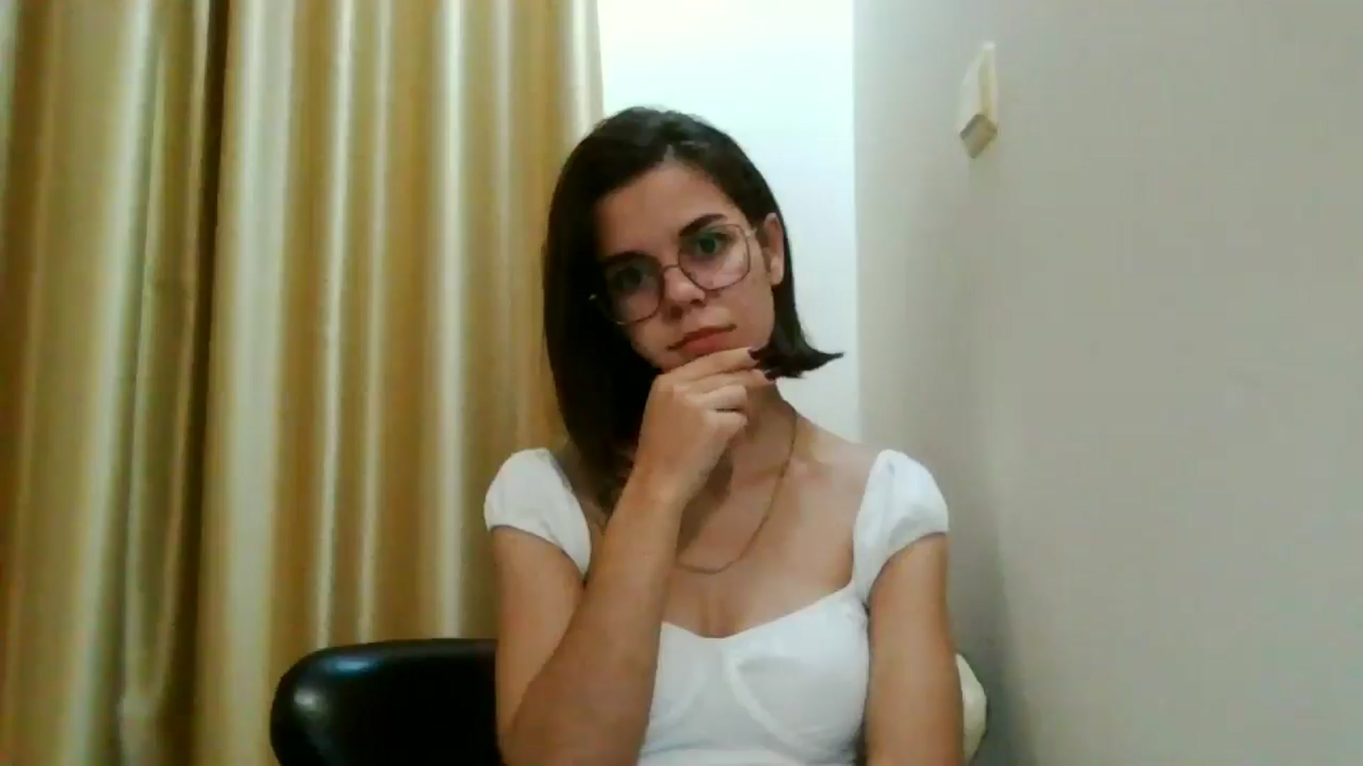 Gallery image thumbnail from EmilyWills's myfreecams stream on, 12/05/2025, 15:21 image 9 of 20