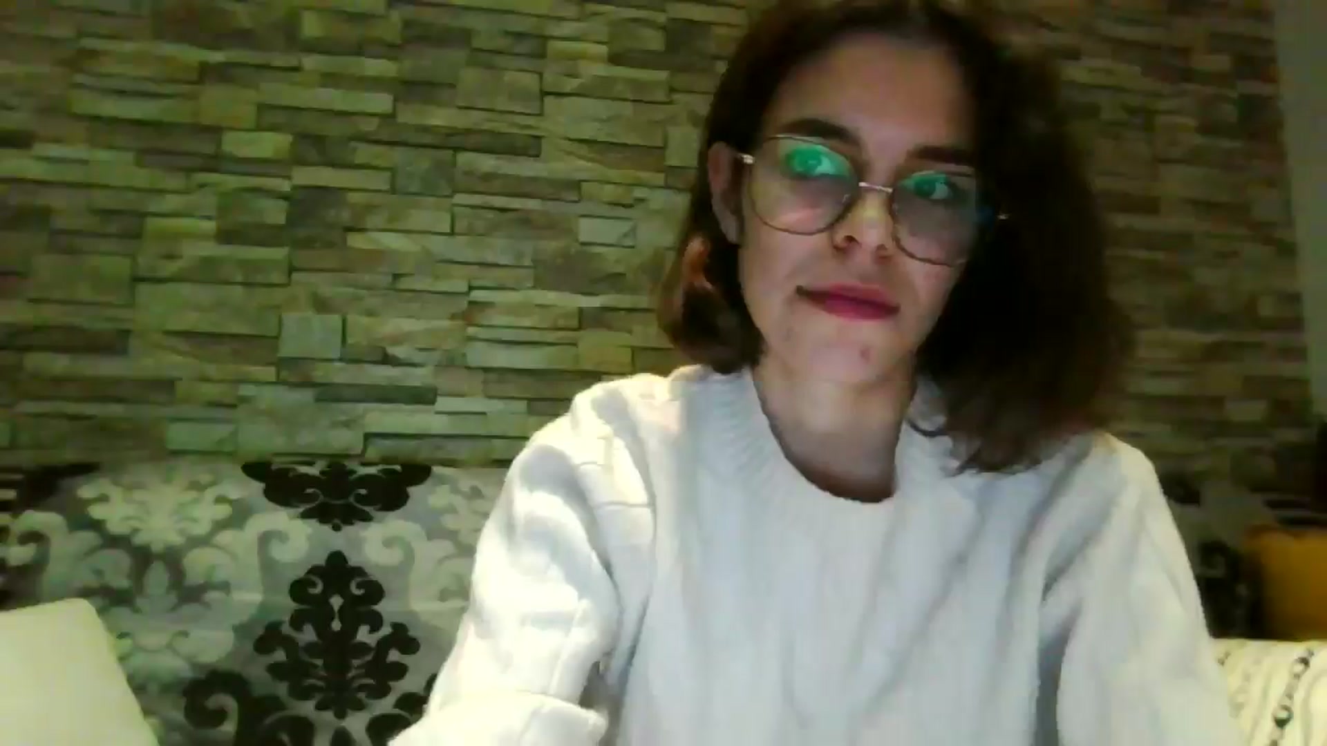 Gallery image thumbnail from EmilyWills's myfreecams stream on, 12/06/2025, 18:39 image 18 of 20