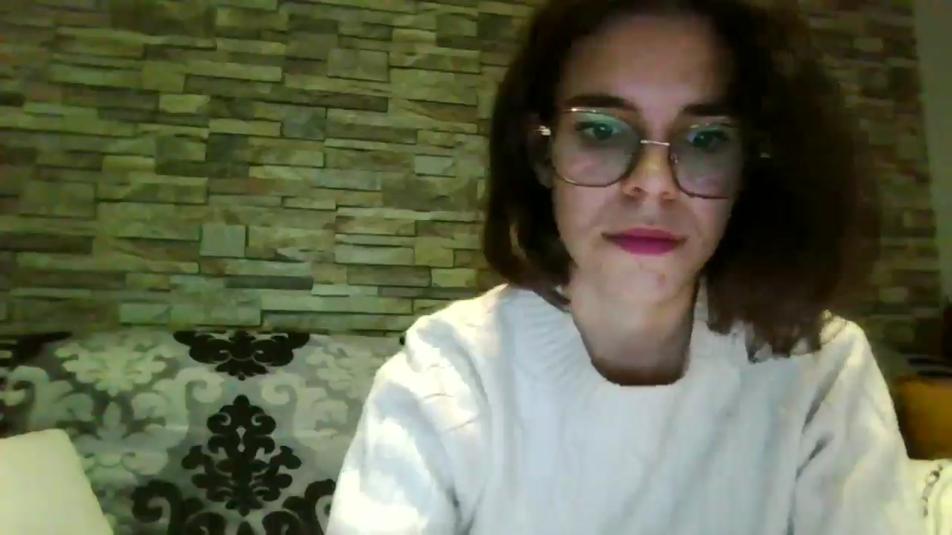 Gallery image thumbnail from EmilyWills's myfreecams stream on, 12/06/2025, 18:39 image 13 of 20