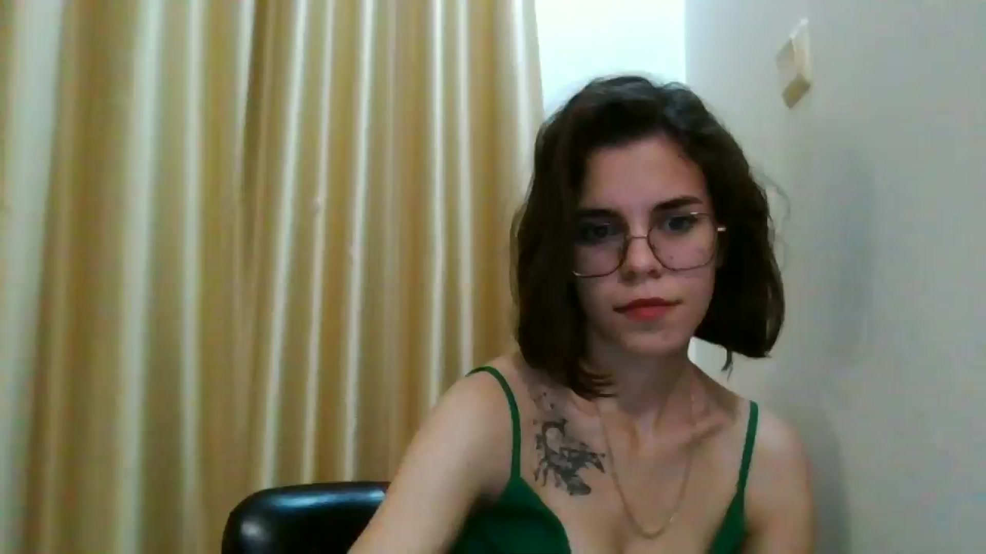 Gallery image thumbnail from EmilyWills's myfreecams stream on, 12/07/2025, 15:00 image 17 of 20