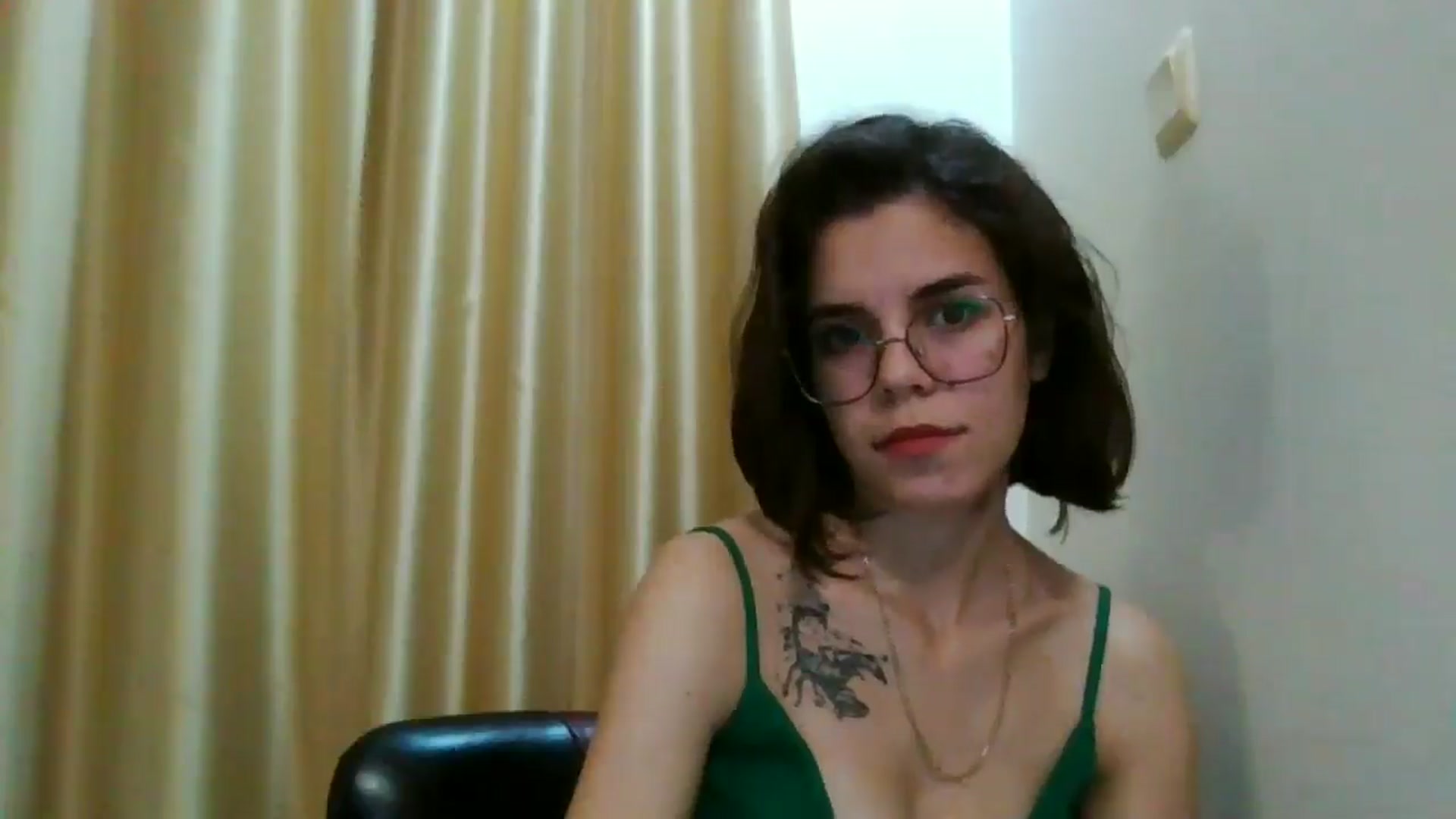 Gallery image thumbnail from EmilyWills's myfreecams stream on, 12/07/2025, 15:00 image 13 of 20