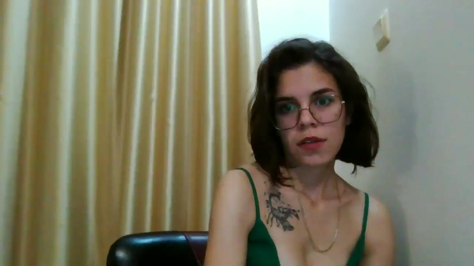 Gallery image thumbnail from EmilyWills's myfreecams stream on, 12/07/2025, 15:00 image 14 of 20