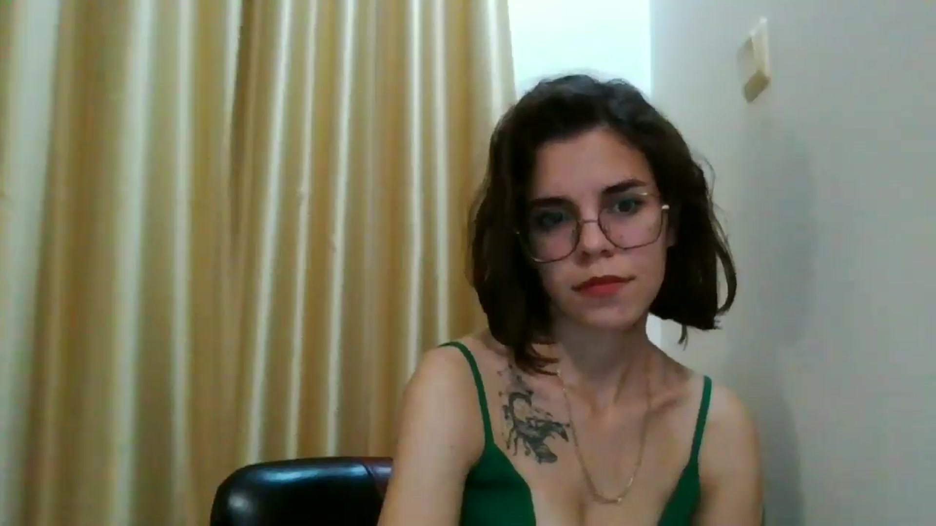 Gallery image thumbnail from EmilyWills's myfreecams stream on, 12/07/2025, 15:00 image 12 of 20