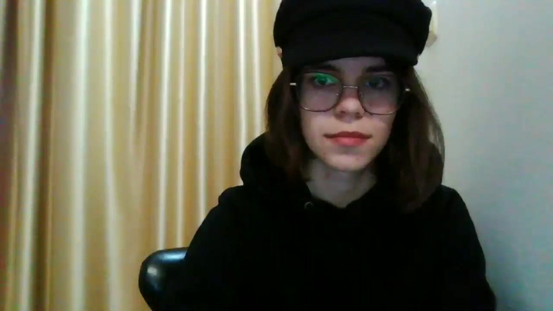 Gallery image thumbnail from EmilyWills's myfreecams stream on, 12/08/2025, 13:26 image 16 of 20