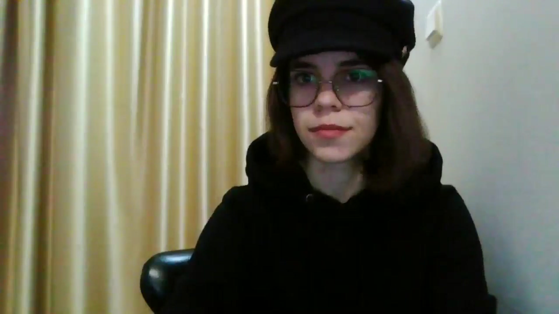 Gallery image thumbnail from EmilyWills's myfreecams stream on, 12/08/2025, 13:26 image 9 of 20