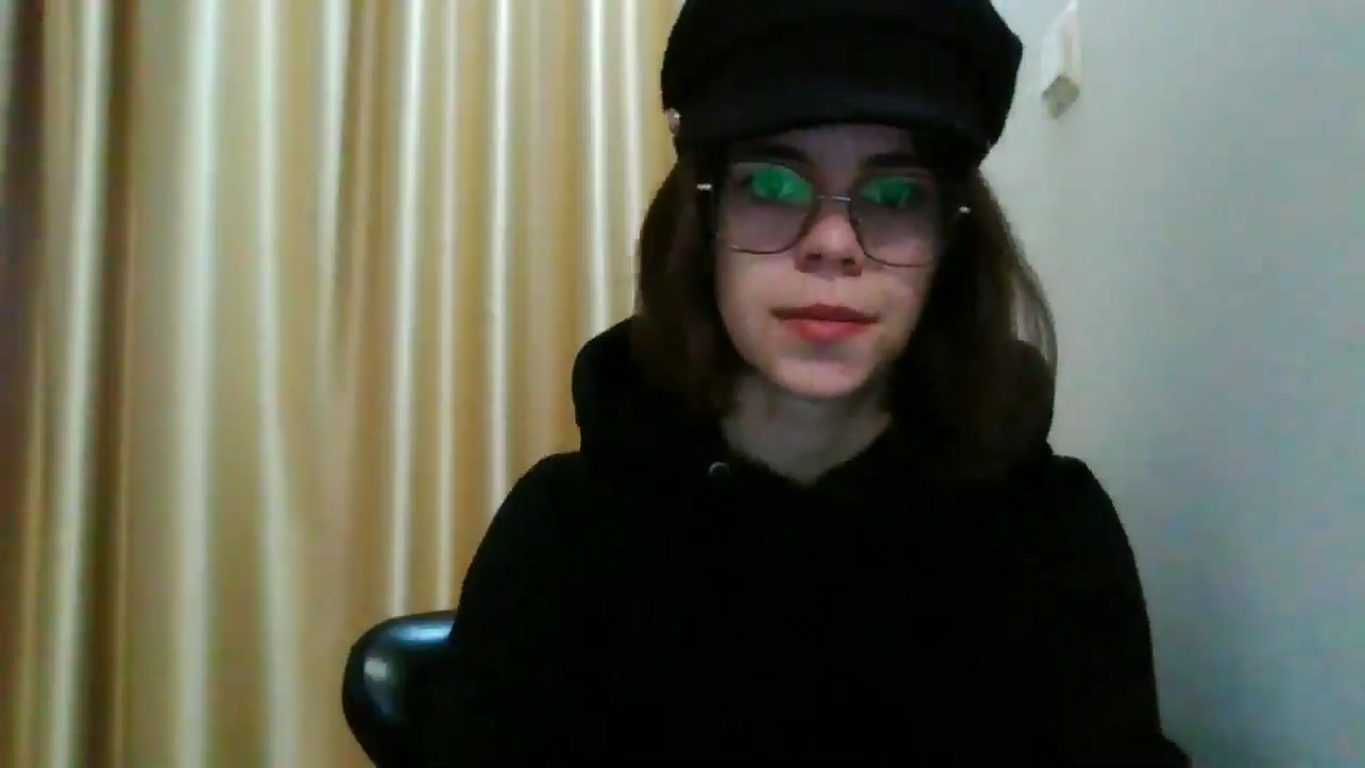 Gallery image thumbnail from EmilyWills's myfreecams stream on, 12/08/2025, 13:26 image 8 of 20