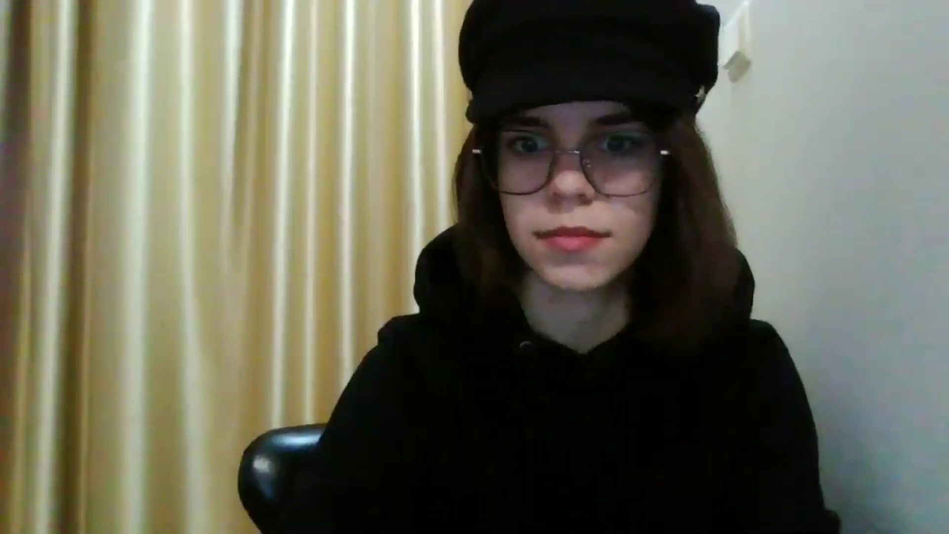 Gallery image thumbnail from EmilyWills's myfreecams stream on, 12/08/2025, 13:26 image 11 of 20