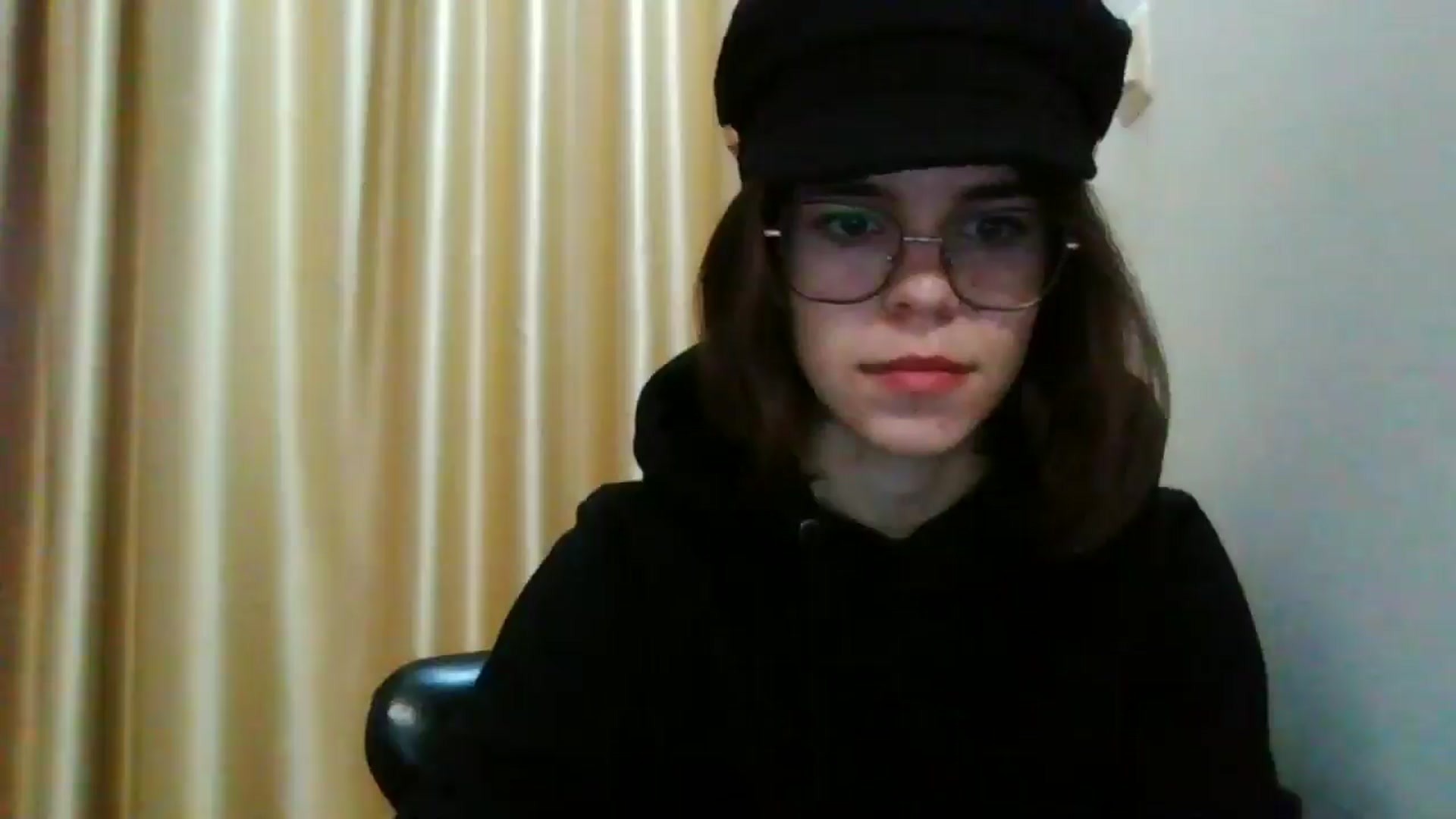 Gallery image thumbnail from EmilyWills's myfreecams stream on, 12/08/2025, 13:26 image 13 of 20