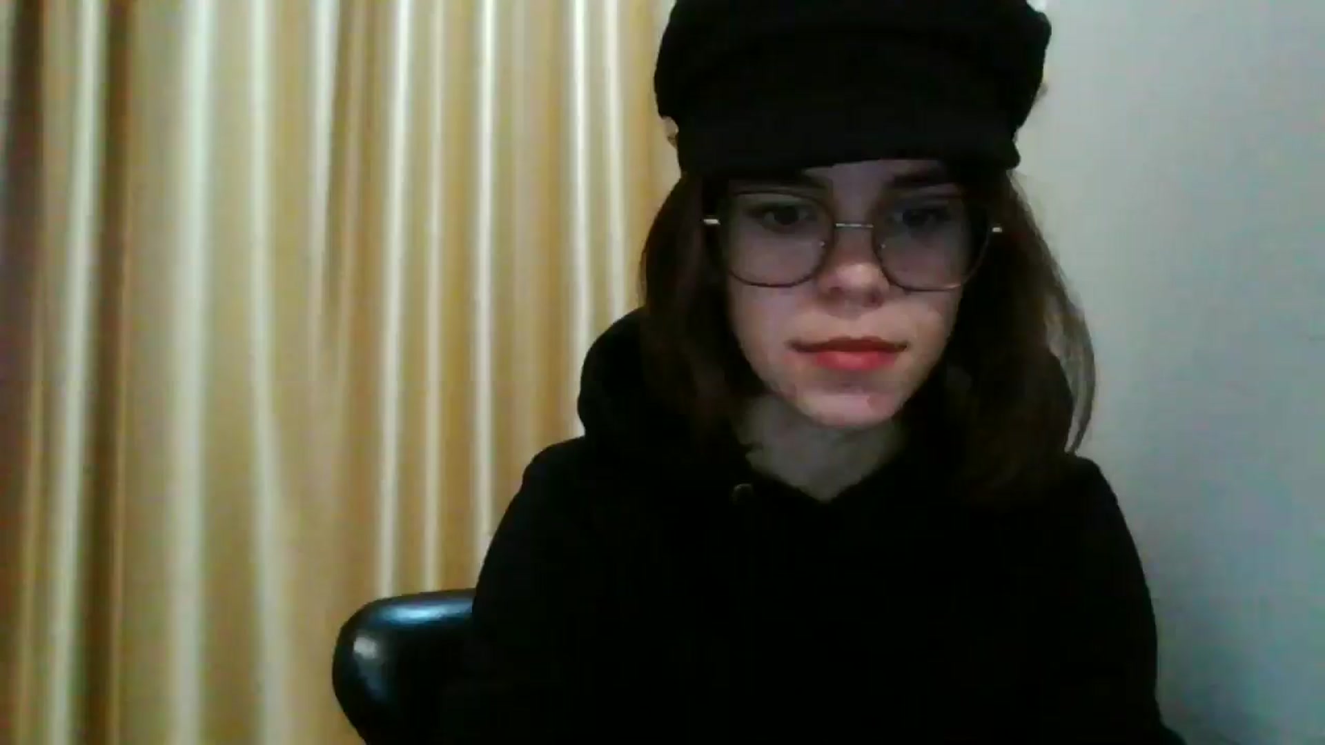 Gallery image thumbnail from EmilyWills's myfreecams stream on, 12/08/2025, 13:26 image 4 of 20