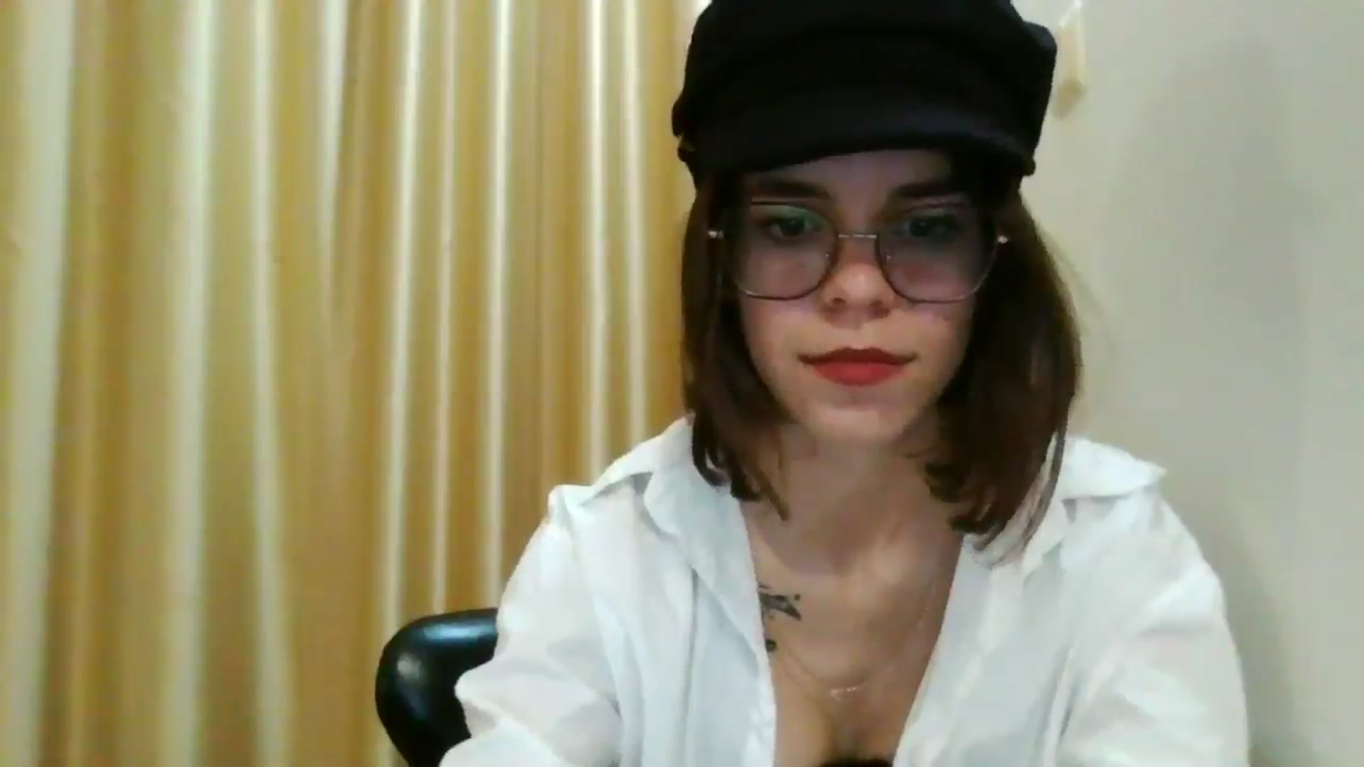 Gallery image thumbnail from EmilyWills's myfreecams stream on, 12/08/2025, 18:06 image 9 of 20