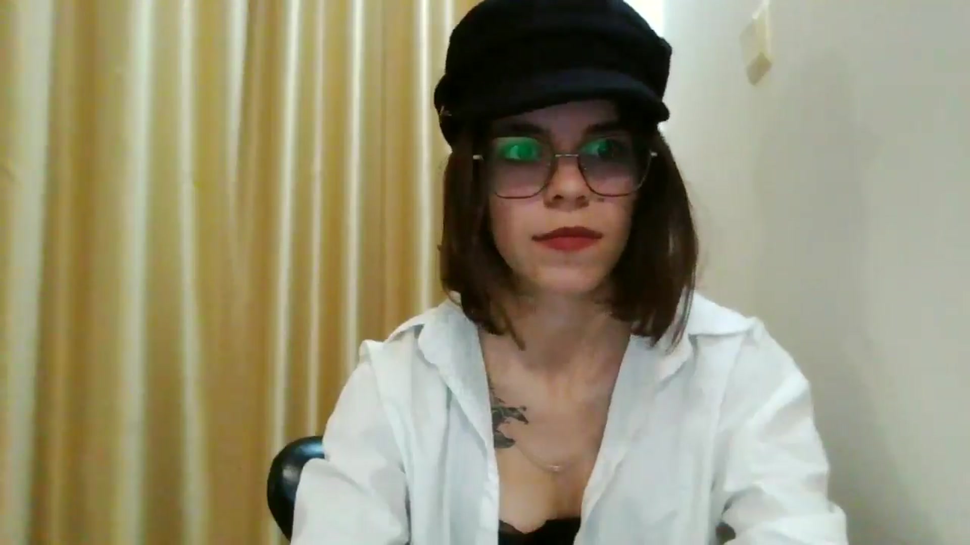 Gallery image thumbnail from EmilyWills's myfreecams stream on, 12/08/2025, 18:06 image 14 of 20
