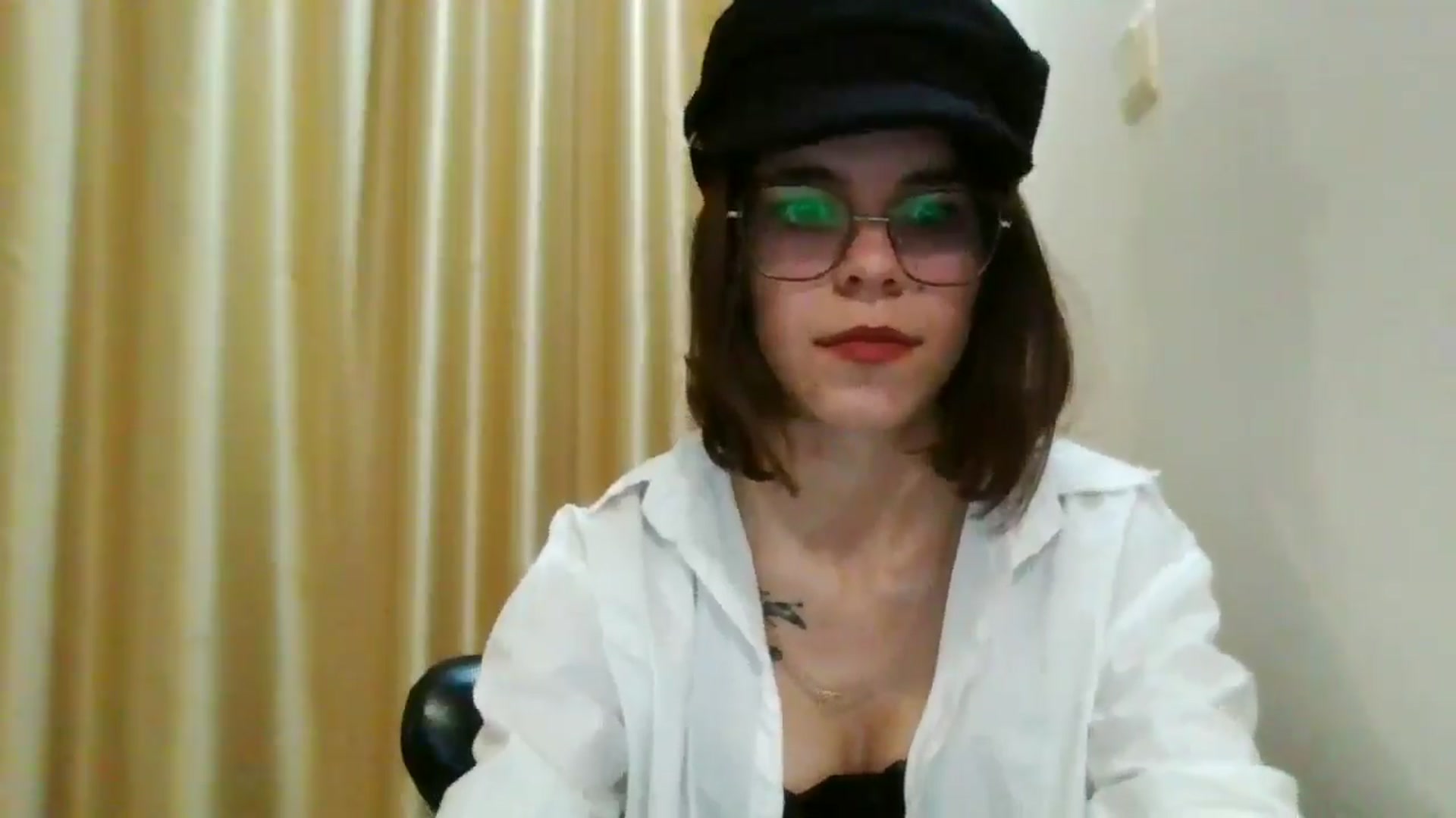 Gallery image thumbnail from EmilyWills's myfreecams stream on, 12/08/2025, 18:06 image 8 of 20