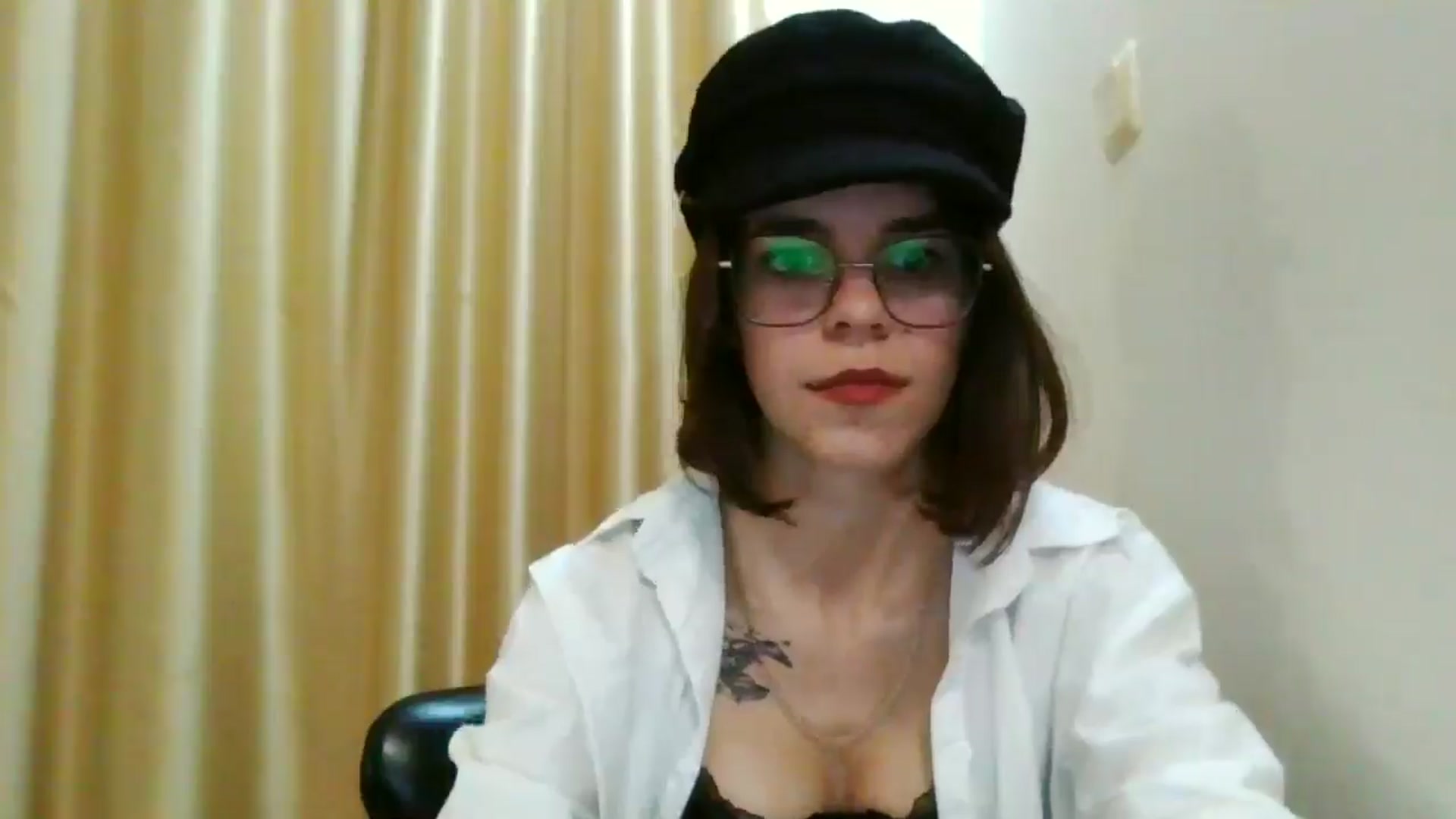 Gallery image thumbnail from EmilyWills's myfreecams stream on, 12/08/2025, 18:06 image 5 of 20