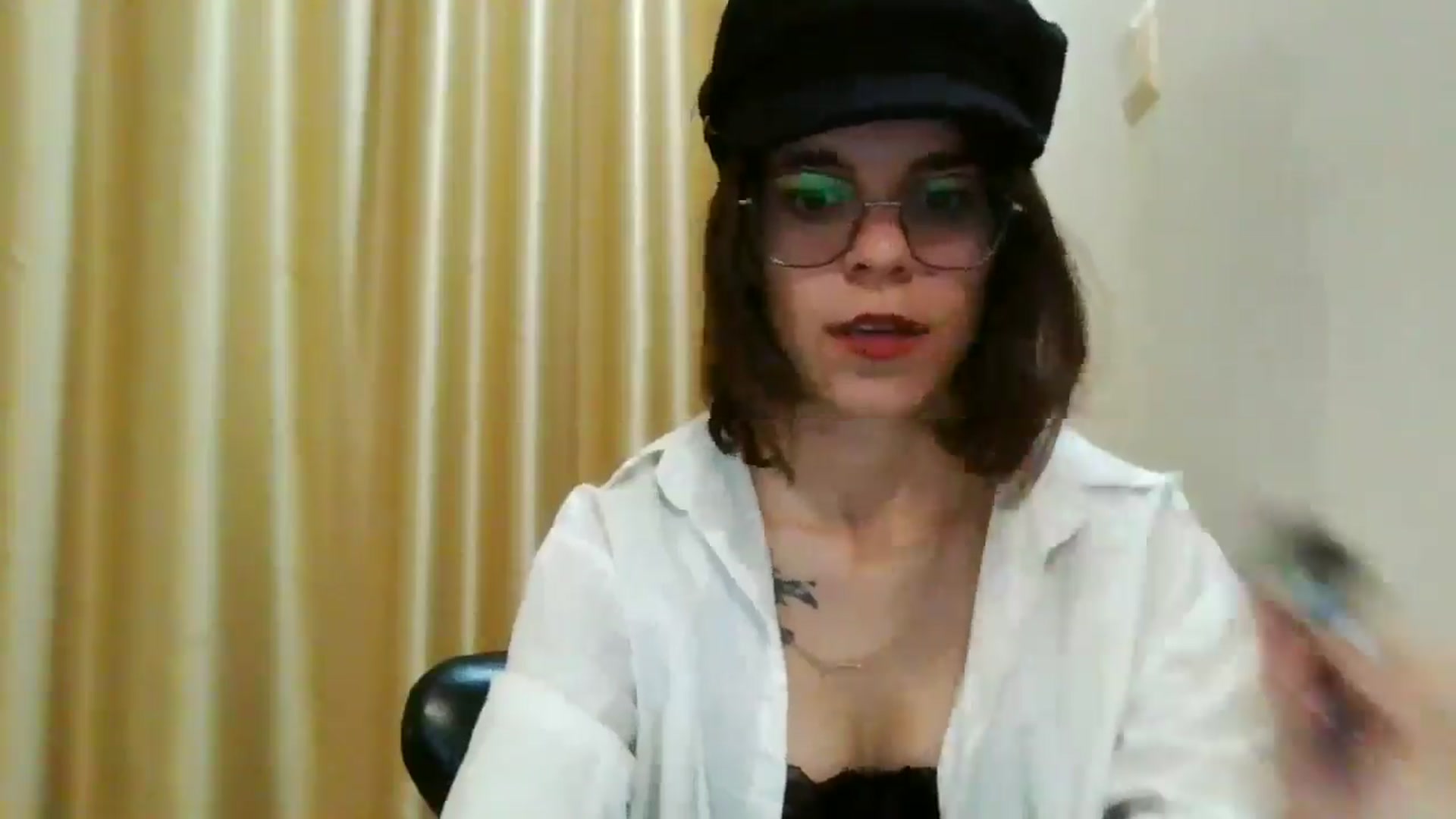 Gallery image thumbnail from EmilyWills's myfreecams stream on, 12/08/2025, 18:06 image 7 of 20