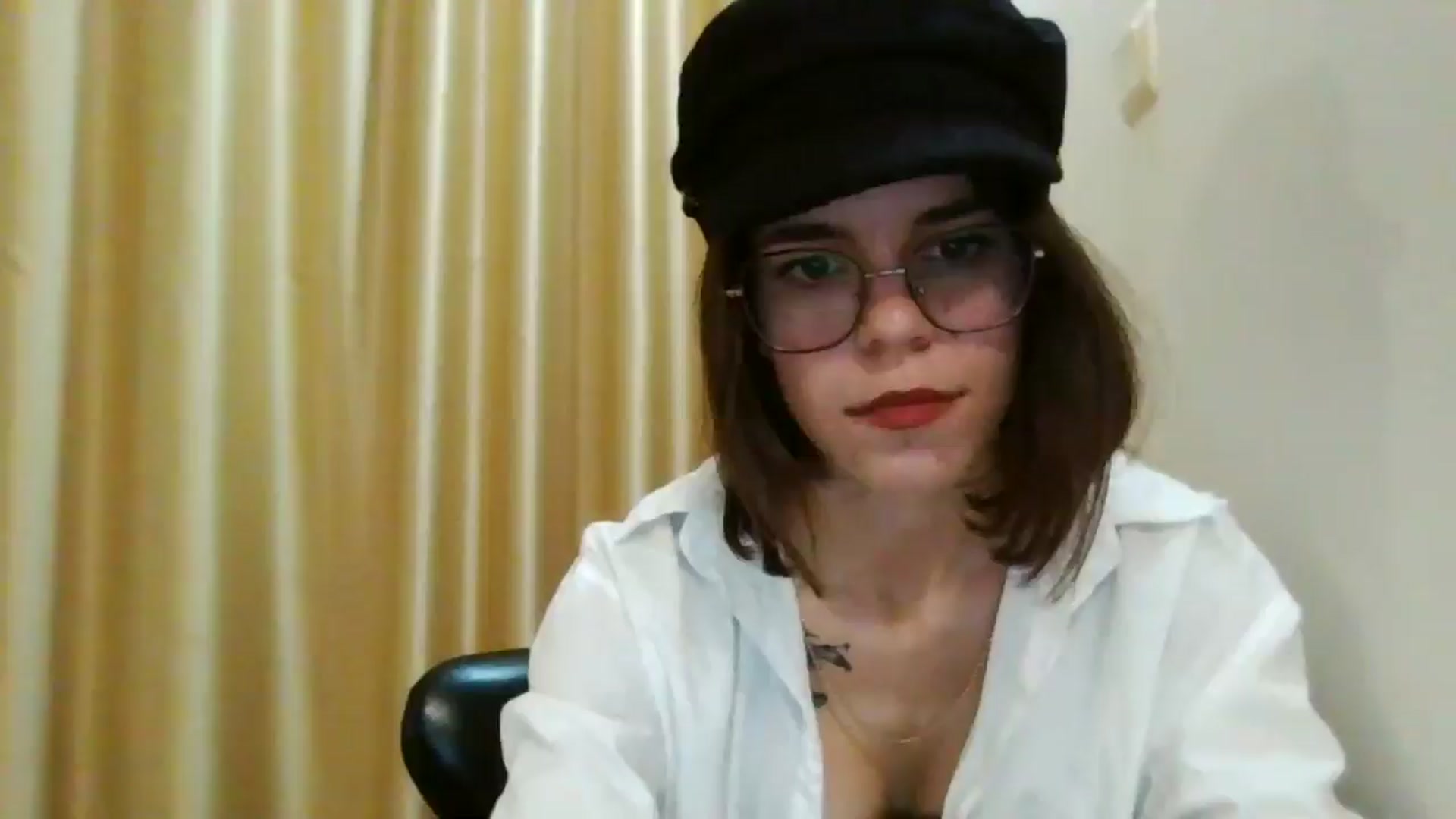 Gallery image thumbnail from EmilyWills's myfreecams stream on, 12/08/2025, 18:06 image 11 of 20