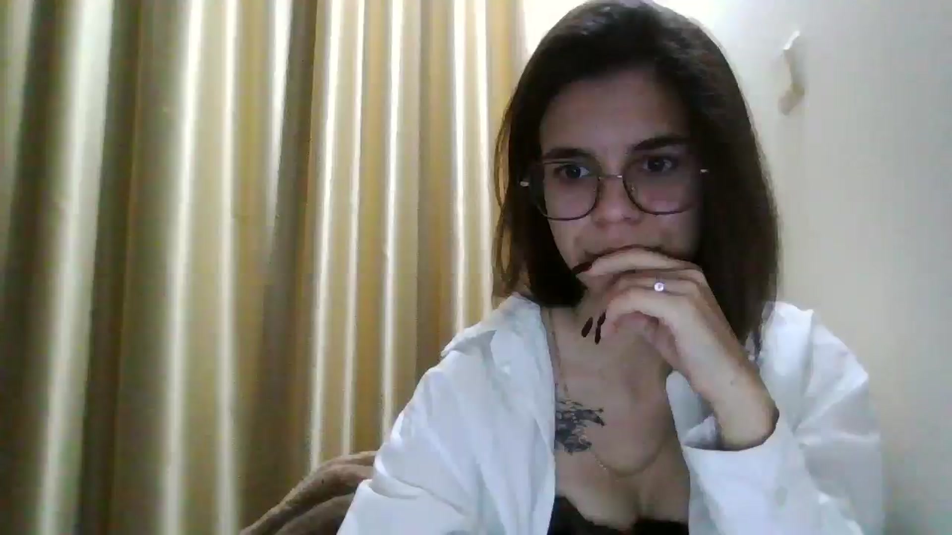 Gallery image thumbnail from EmilyWills's myfreecams stream on, 12/08/2025, 22:23 image 2 of 20