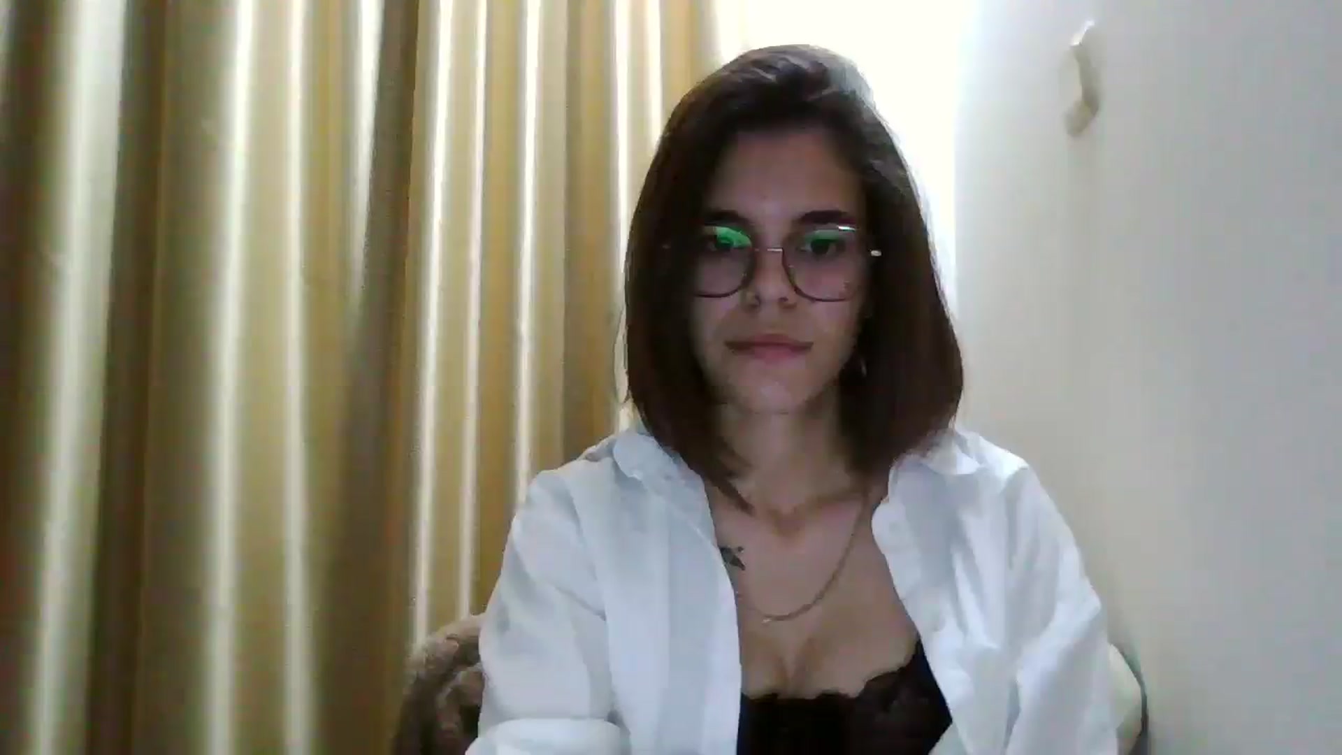Gallery image thumbnail from EmilyWills's myfreecams stream on, 12/08/2025, 22:23 image 17 of 20