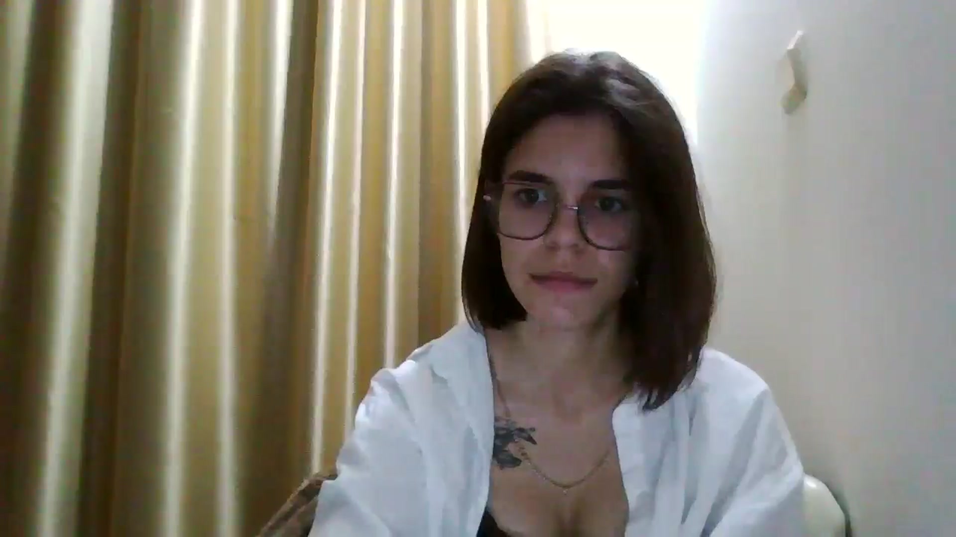 Gallery image thumbnail from EmilyWills's myfreecams stream on, 12/08/2025, 22:23 image 14 of 20
