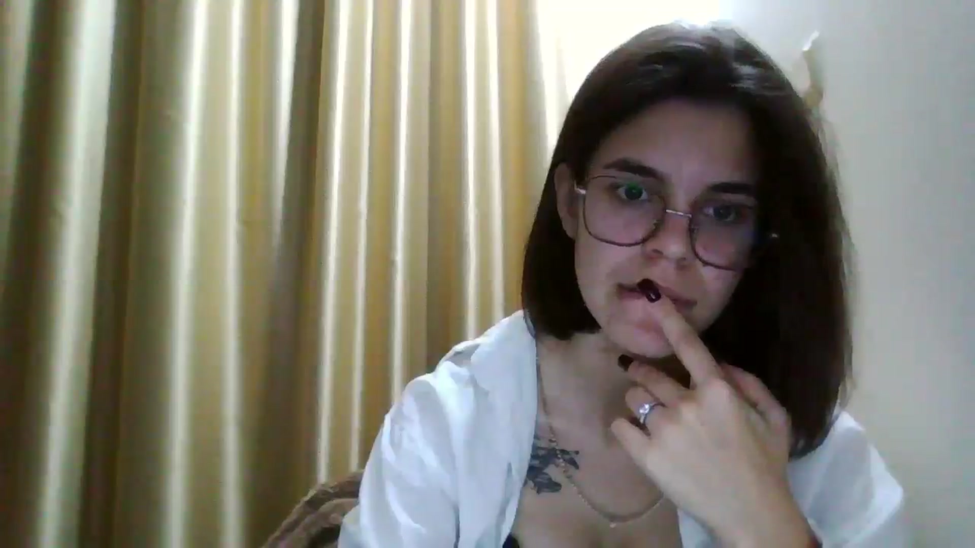 Gallery image thumbnail from EmilyWills's myfreecams stream on, 12/08/2025, 22:23 image 12 of 20