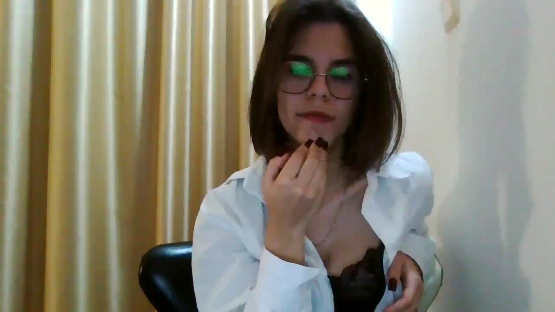Gallery image thumbnail from EmilyWills's myfreecams stream on, 12/09/2025, 07:33 image 4 of 20